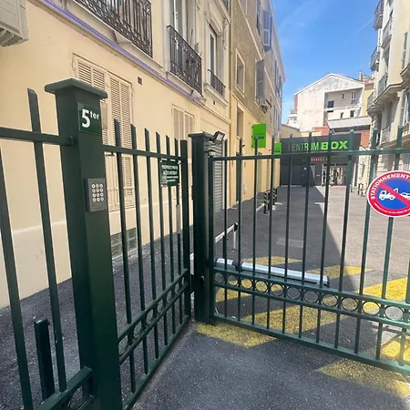 Berlioz Terrasse Apartman *