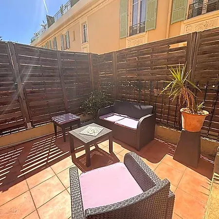 Berlioz Terrasse *